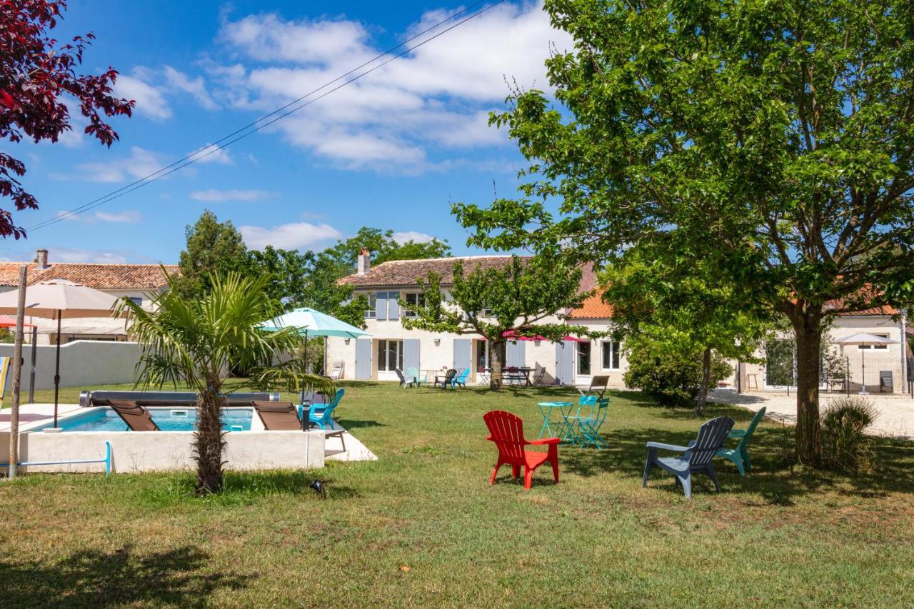 Gite 4 Personnes Avec Piscine Entre Saintes Et Royan Balanzac Екстер'єр фото